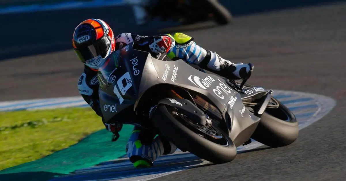 MotoE. Alex De Angelis: "E' divertente e spinge forte. Il suo limite &egrave; il peso"