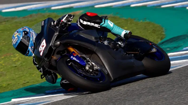 Marco Melandri sulla Yamaha YZF-R1