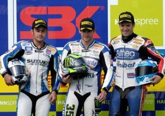 SBK. Crutchlow vince gara 1 a Magny-Cours