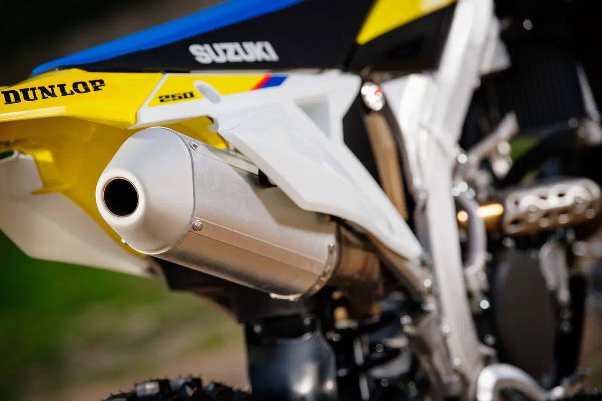 Suzuki RM-Z 250: Bentornata Suzuki! (10)