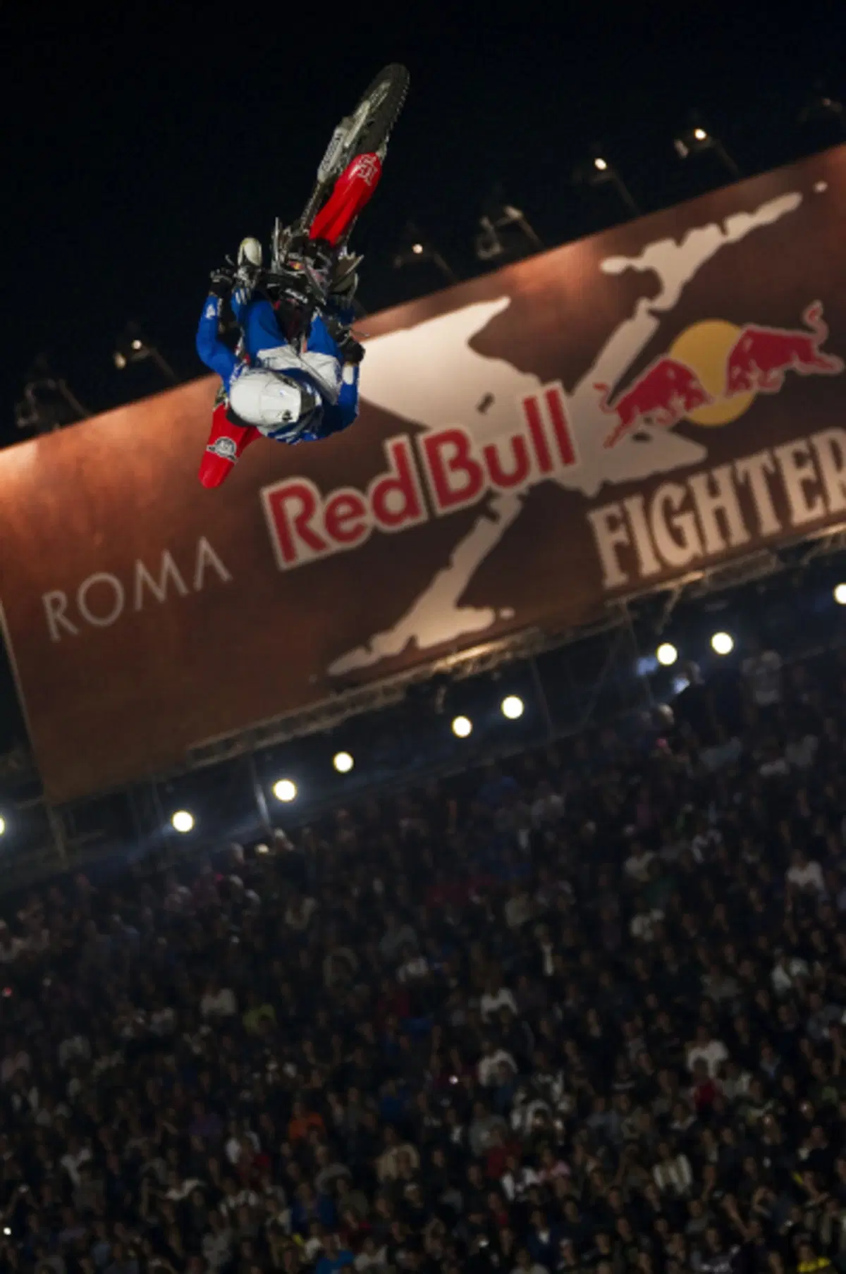 20mila a Roma per lo spettacolo del Red Bull X-Fighters (6)