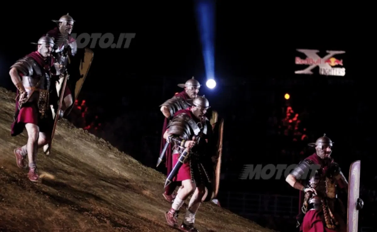 20mila a Roma per lo spettacolo del Red Bull X-Fighters (13)