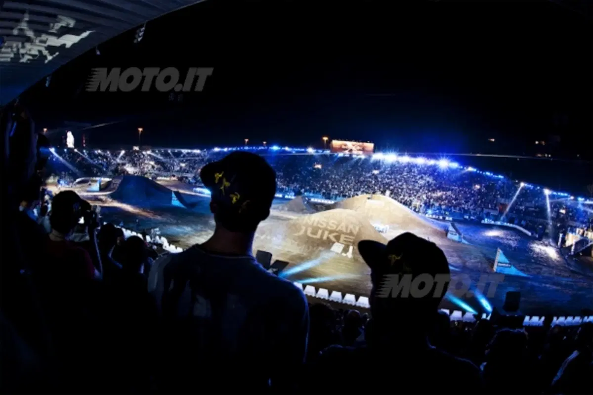20mila a Roma per lo spettacolo del Red Bull X-Fighters (16)