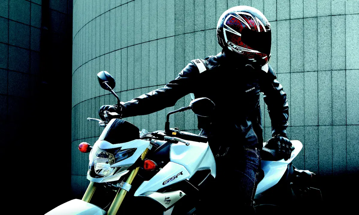 La nuova Suzuki GSR 750 (3)