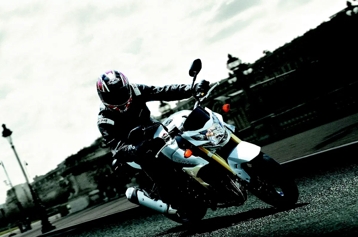 La nuova Suzuki GSR 750 (6)