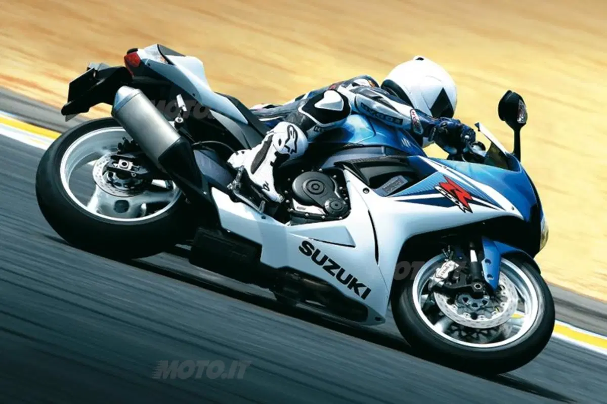 Le nuove Suzuki GSX-R 600 e GSX-R 750 2011 (3)