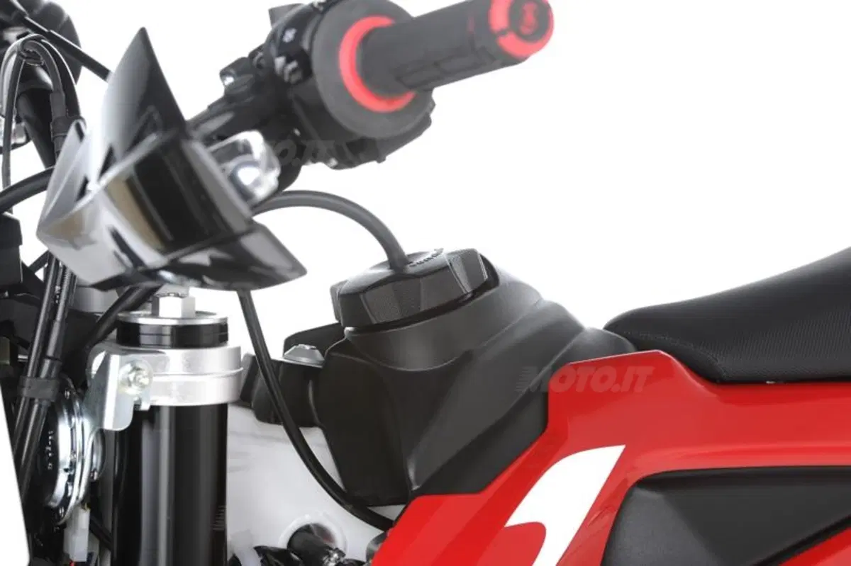 Husqvarna CR125, TC250 e WR125 2011 (12)