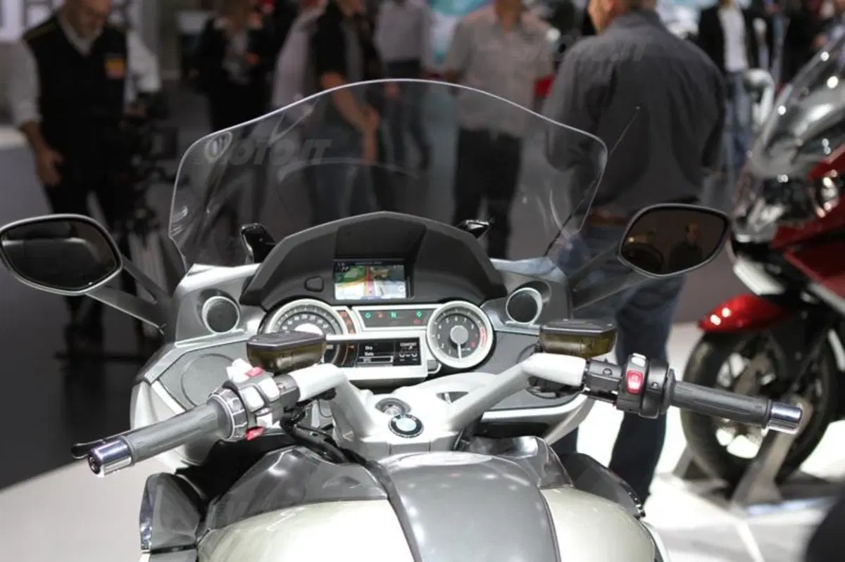 BMW K1600 GT e GTL (7)