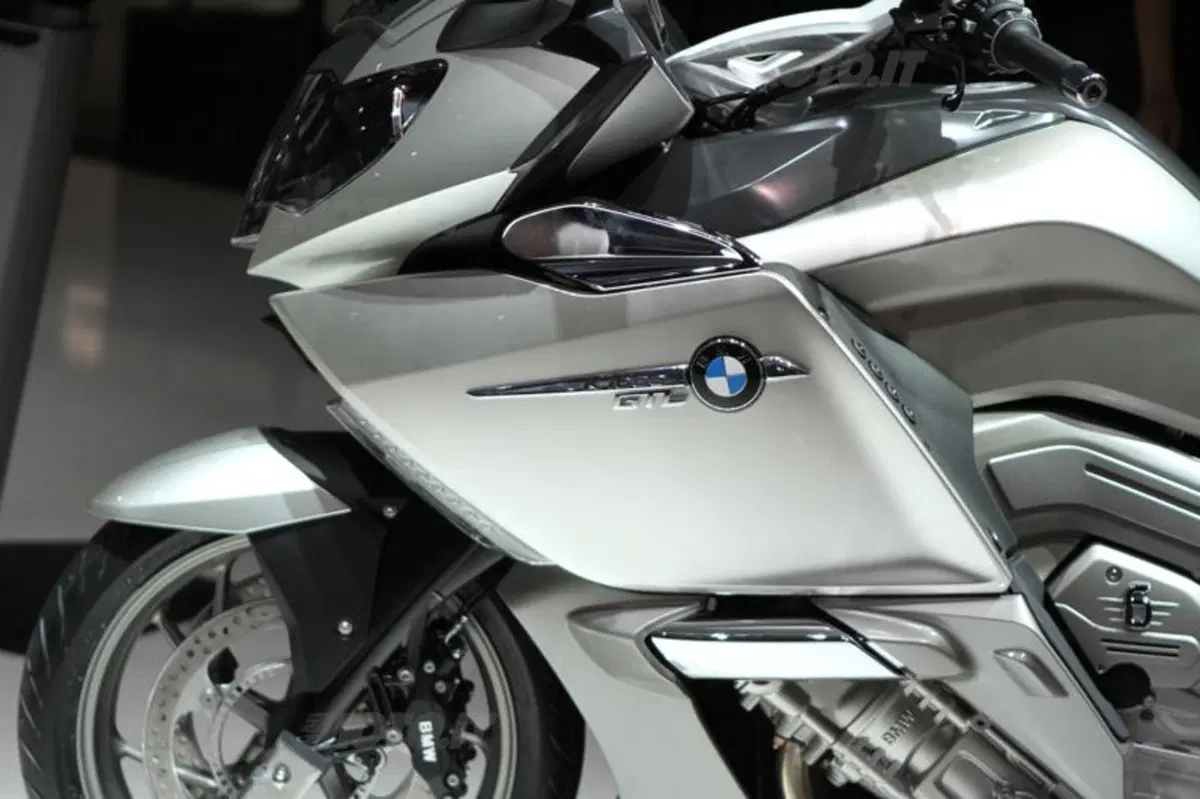 BMW K1600 GT e GTL (8)