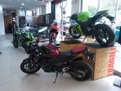 Garage 75