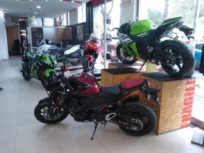 Garage 75