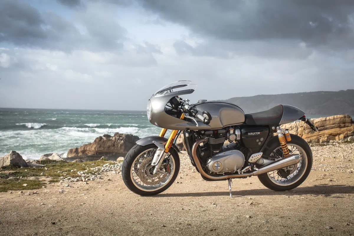 Triumph Thruxton R (2)