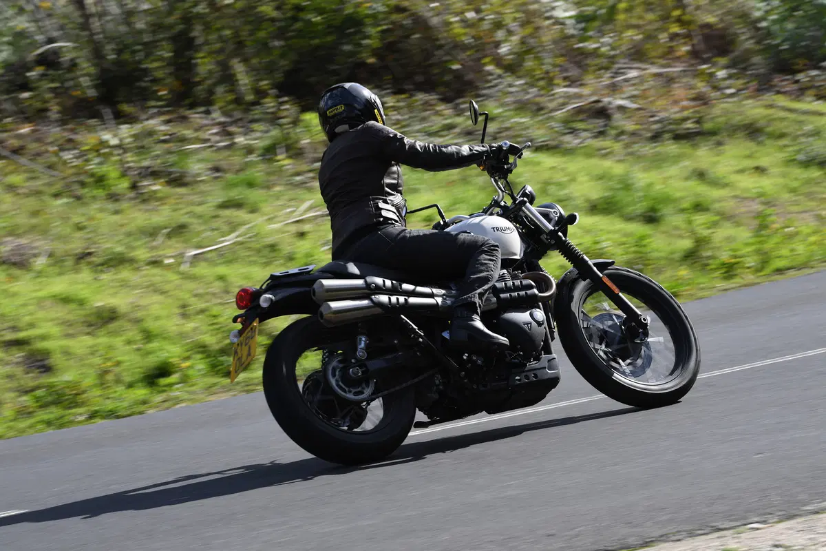 Triumph Bonneville Street Scrambler 900 2019 (4)