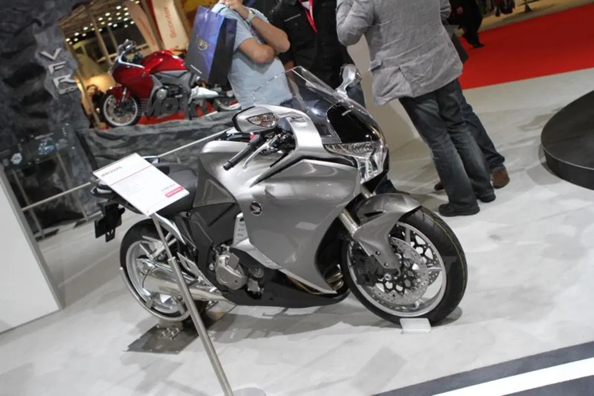 Nuove colorazioni Honda all'Intermot di Colonia (6)