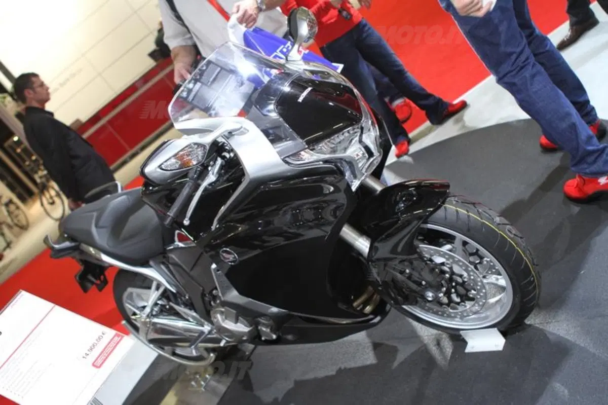 Nuove colorazioni Honda all'Intermot di Colonia (7)