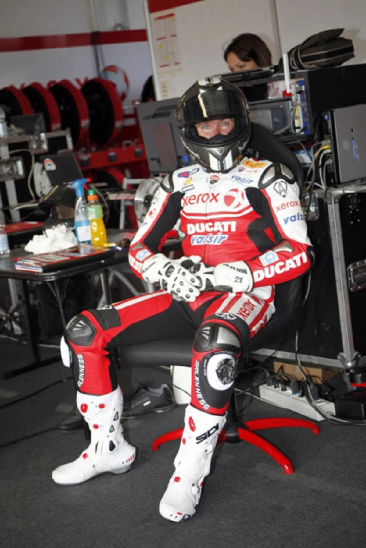 Troy Bayliss con Premier per i prossimi due anni