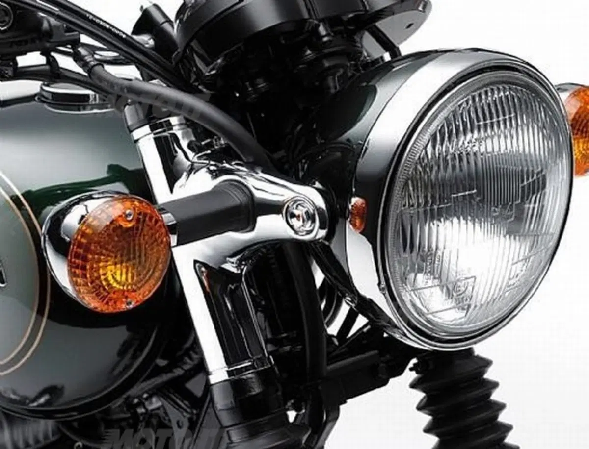 Kawasaki W800 (8)