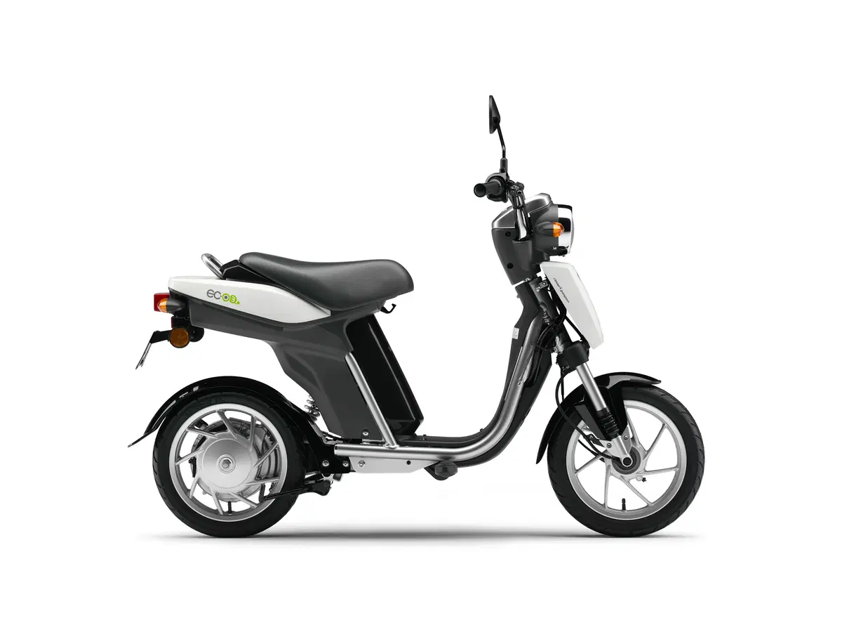 Scooter elettrico Yamaha EC-03 (3)