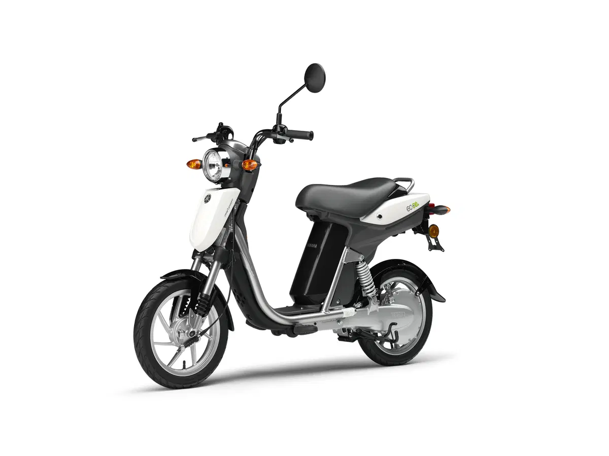 Scooter elettrico Yamaha EC-03 (5)