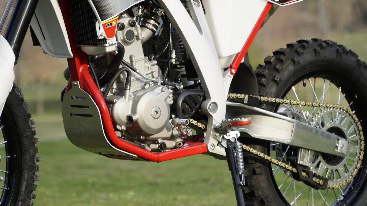 AJP PR5 250 Enduro PR5 250 Enduro (2017 - 18) (7)