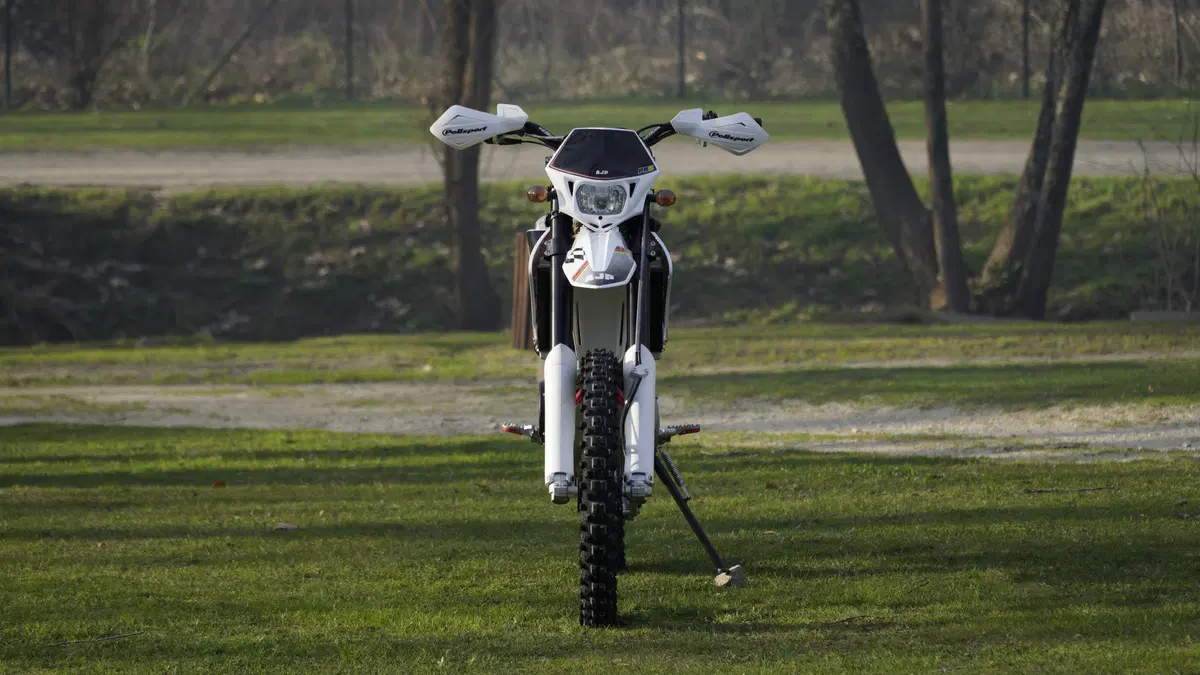 AJP PR5 250 Enduro PR5 250 Enduro (2017 - 18) (5)