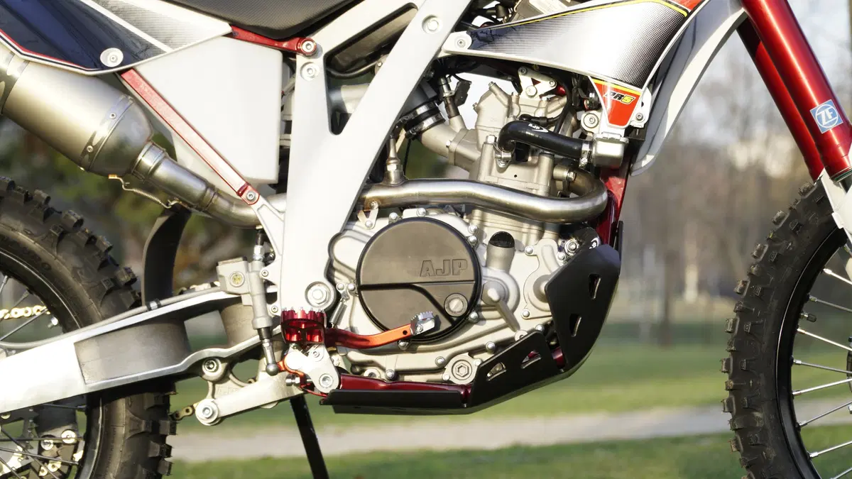 AJP PR5 250 Extreme PR5 250 Extreme (2017 - 18) (8)