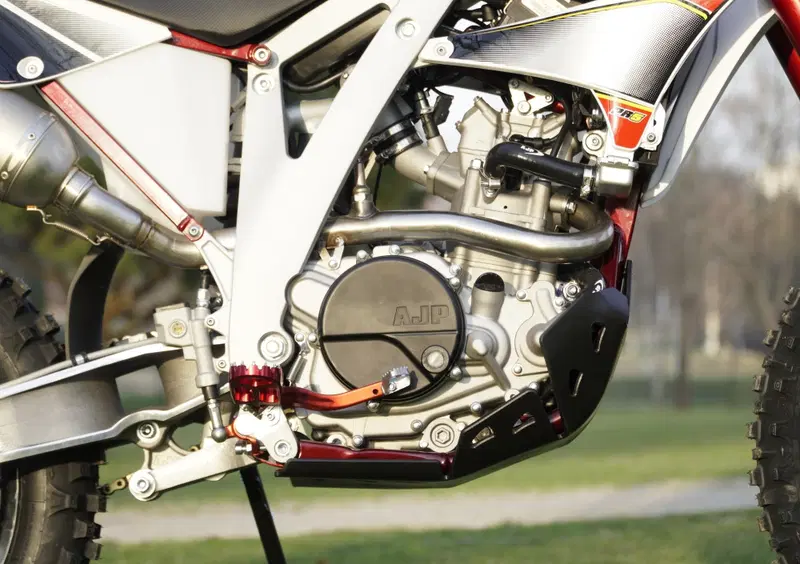 AJP PR5 250 Extreme PR5 250 Extreme (2017 - 18) (8)