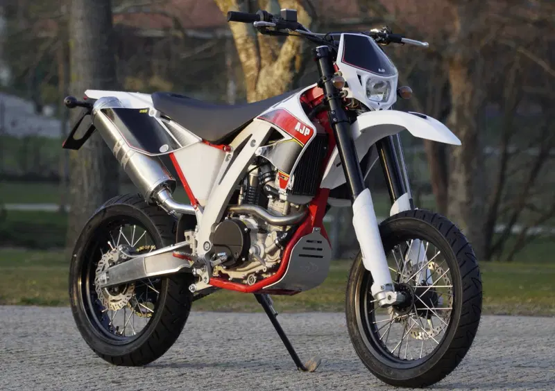 AJP PR5 250 Supermoto PR5 250 Supermoto (2017 - 18)