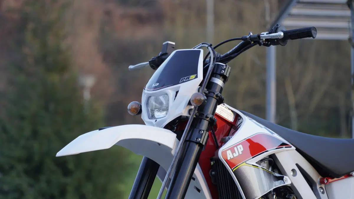 AJP PR4 240 Enduro PR4 240 Enduro (2017 - 18) (6)