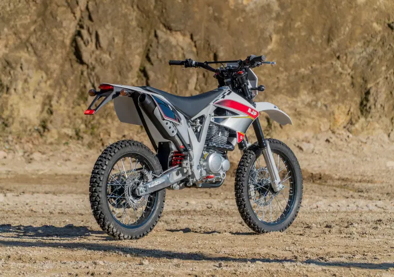 AJP PR3 240 Enduro PR3 240 Enduro (2017 - 18) (3)
