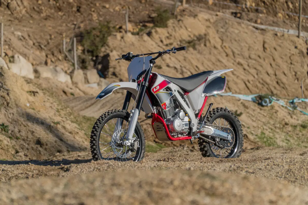 AJP PR3 240 MX PR3 240 MX (2017 - 18) (3)
