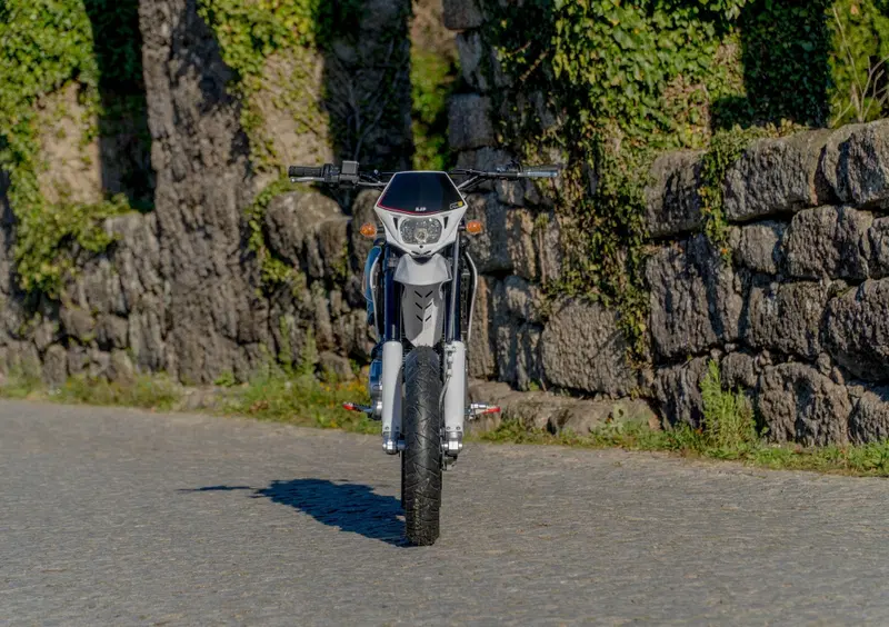 AJP PR3 240 Supermoto PR3 240 Supermoto (2017 - 18) (5)