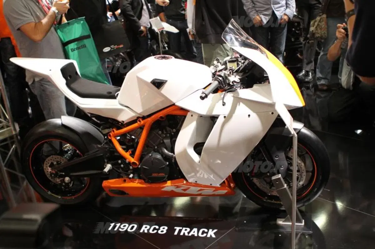 Novità KTM all'Intermot di Colonia (3)