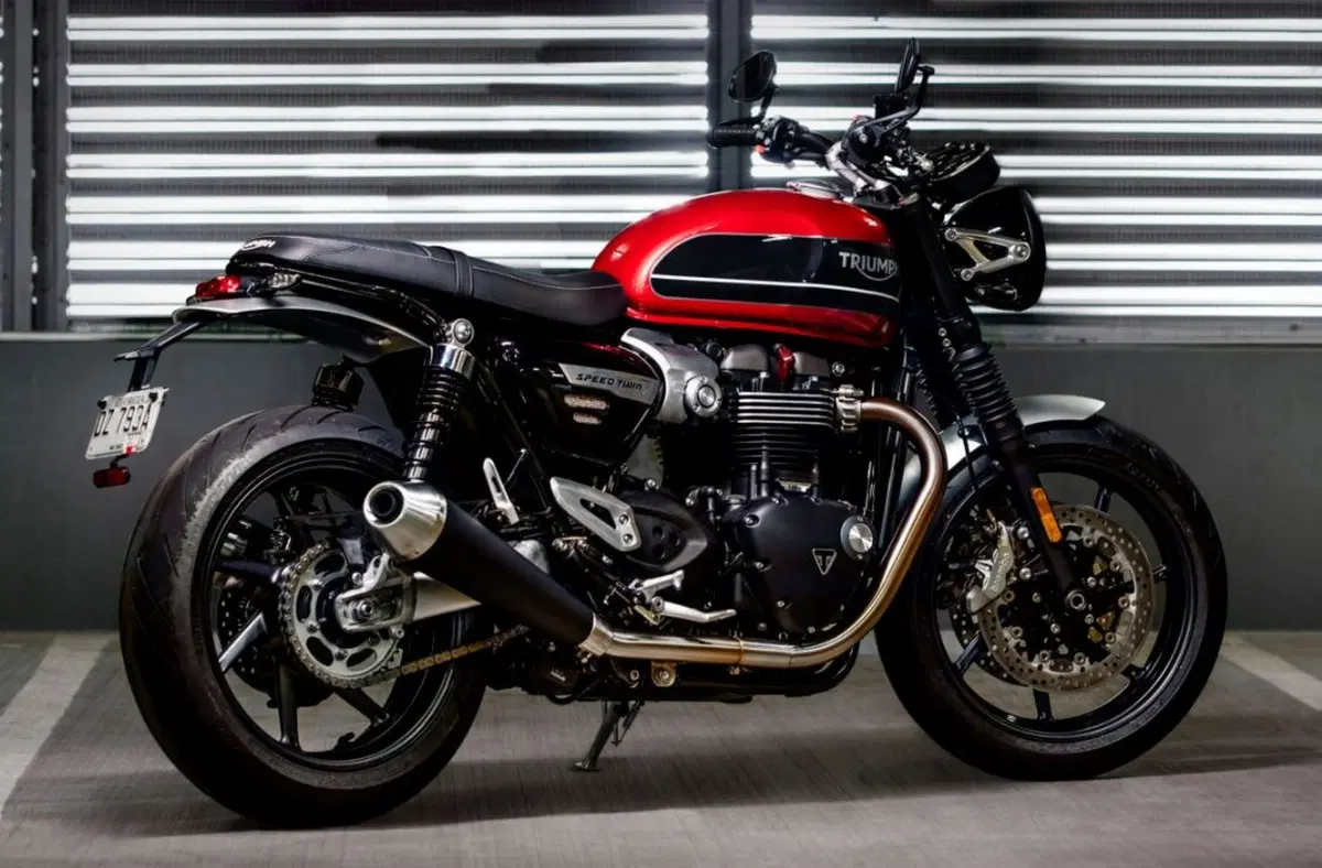 Nuova Triumph Speed Twin 2019. Roadster di nobili origini NON PUBBLICARE - EMBARGO (2)