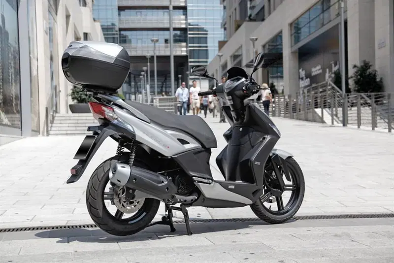 Kymco Agility 150i R16 + ABS (2017 - 20) (3)