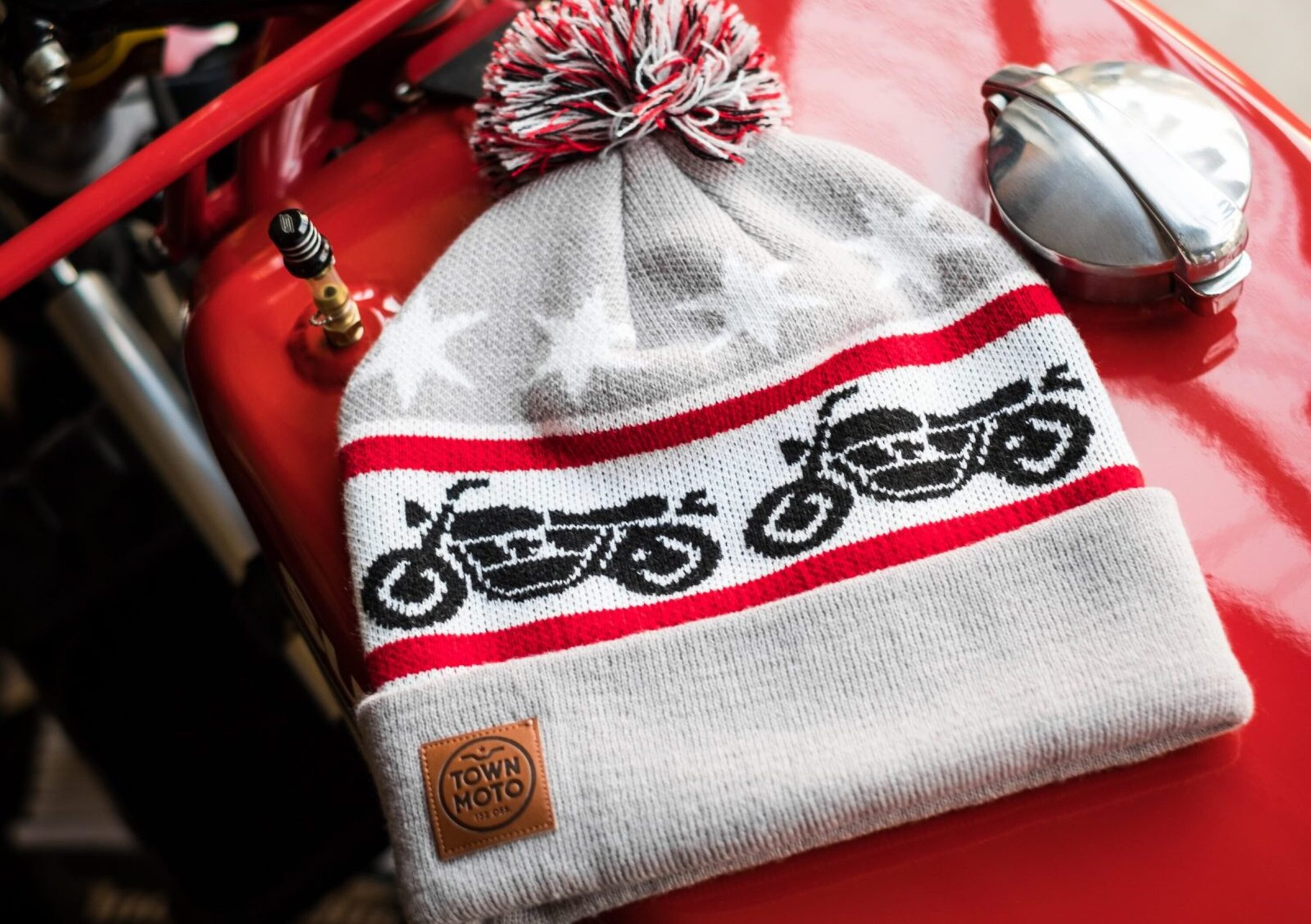 Natale 2018: il cappello per i motociclisti per i freddi mesi invernali