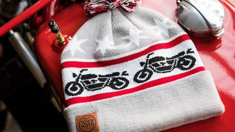 Natale 2018: il cappello per i motociclisti per i freddi mesi invernali