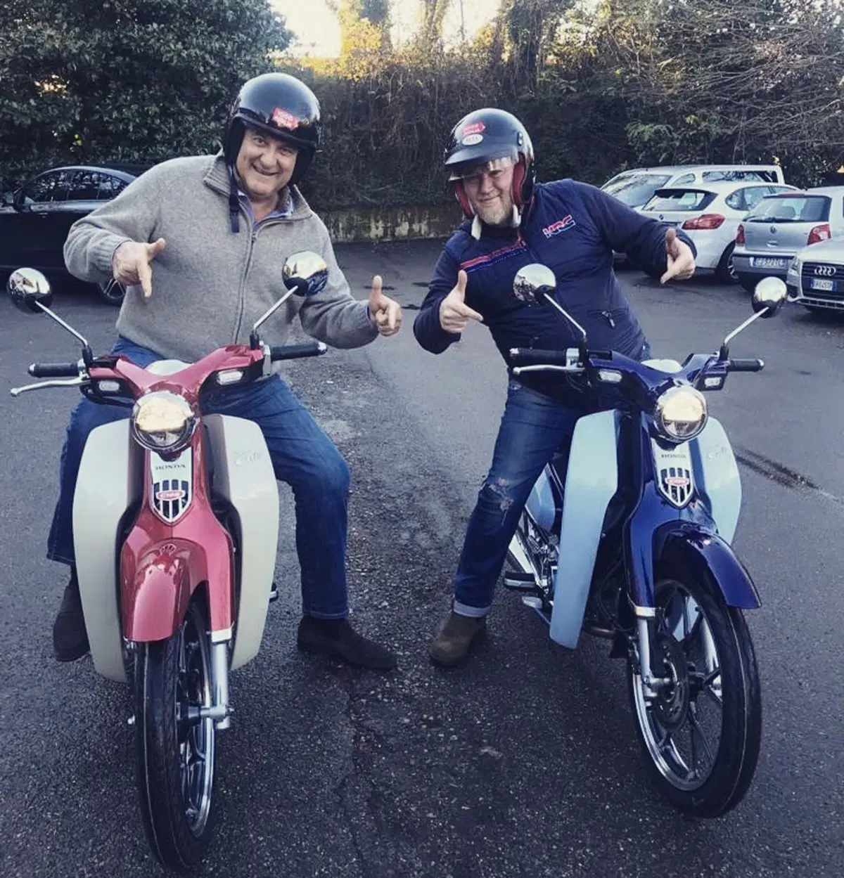 Moto Macchion: Gerry Scotti ha acquistato lo scooter Honda Super Cub 125 (2)