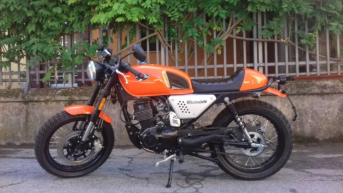 Hanway Black Cafè 125 AC (2017 - 20) (3)