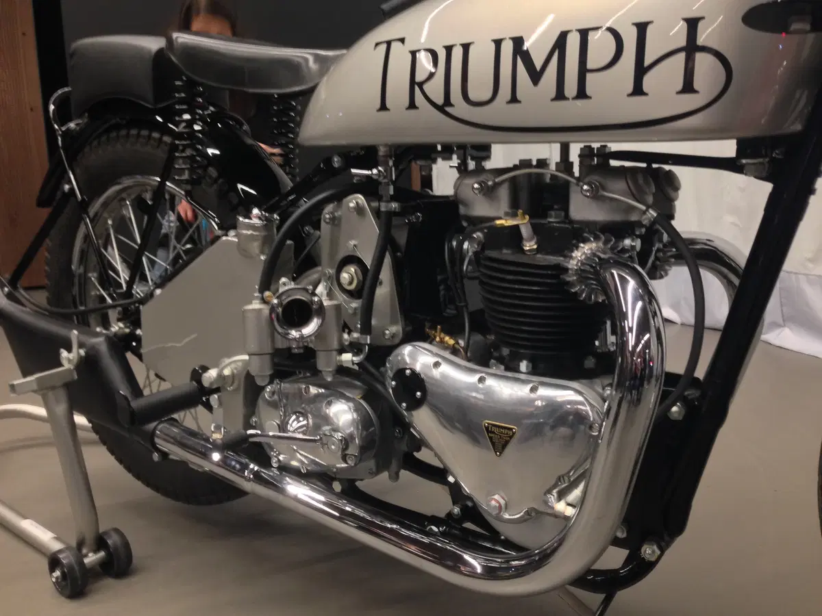 Nuova Triumph Speed Twin 2019. La Roadster di nobili origini (12)