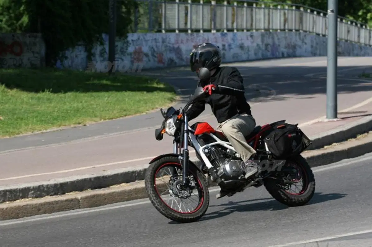 Beta Urban 200 Special   (8)