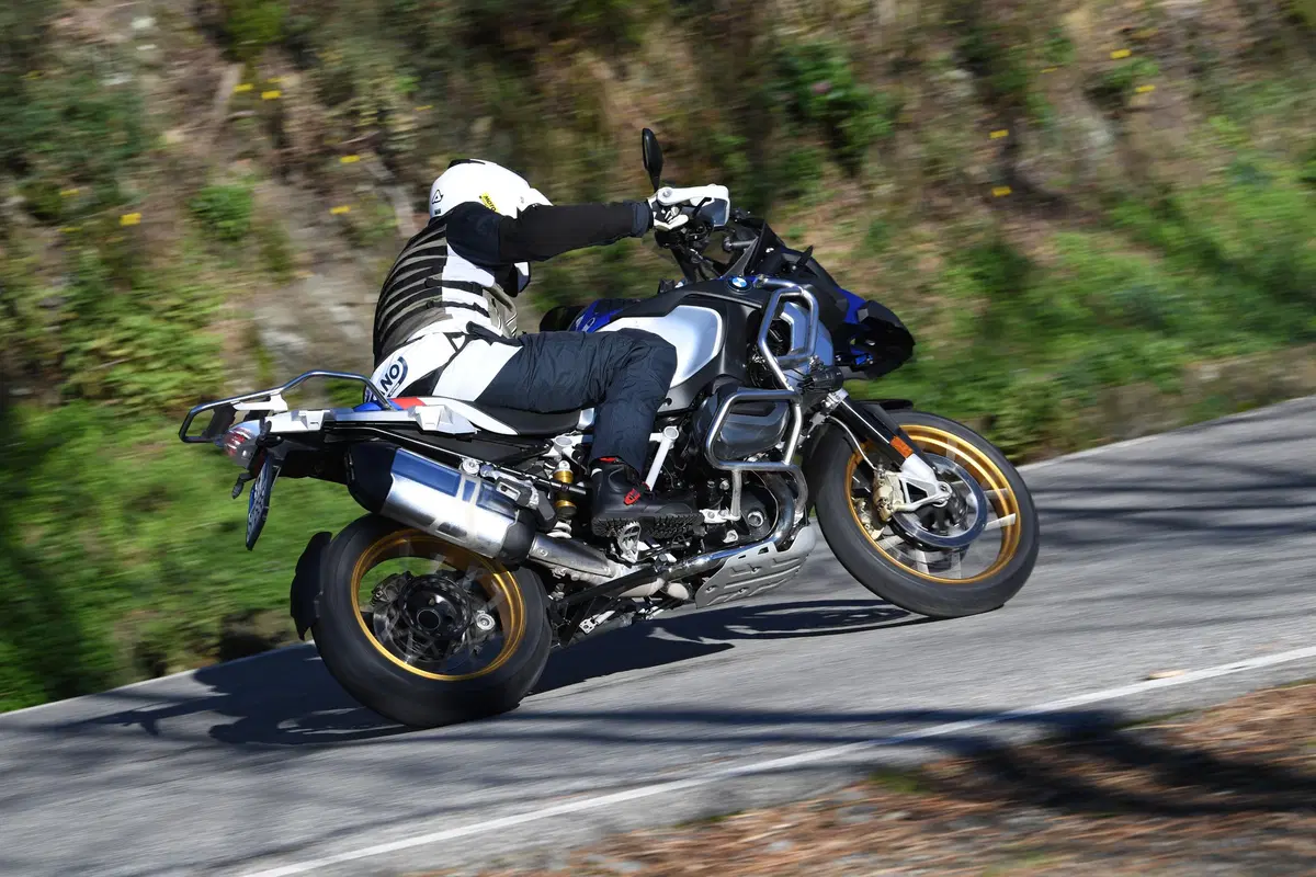 EICMA 2018: BMW R 1250 GS Adventure, foto e dati (2)