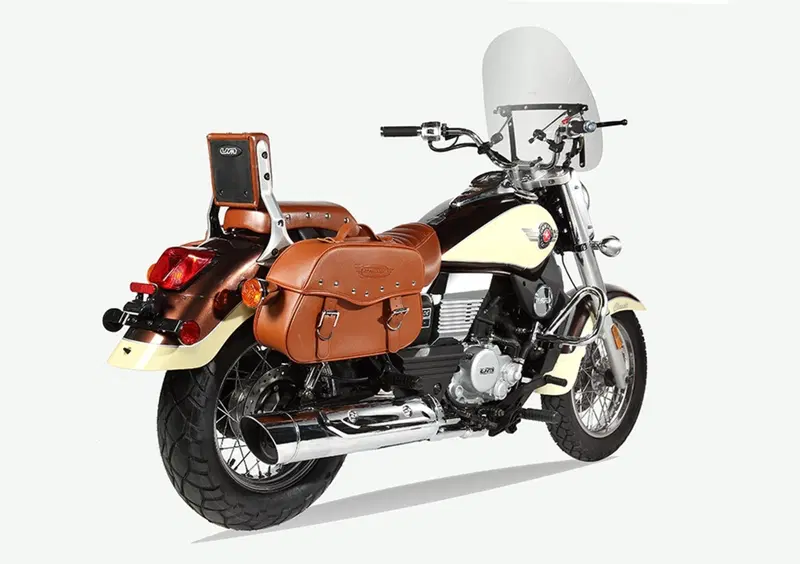 Um Italia Renegade Commando Classic 125 Renegade Commando Classic 125 (2019 - 22) (4)