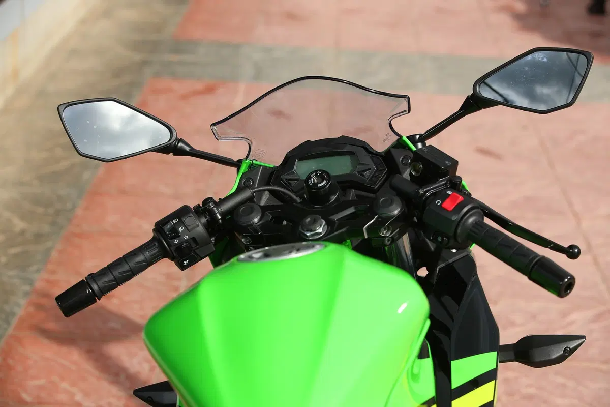 Kawasaki Ninja 125 2019: il test della Ninjetta [Video] (7)