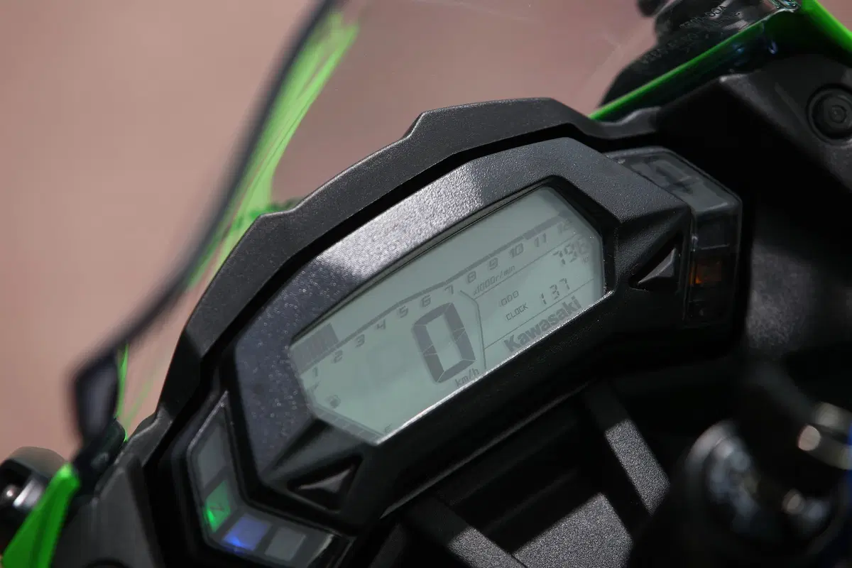 Kawasaki Ninja 125 2019: il test della Ninjetta [Video] (5)
