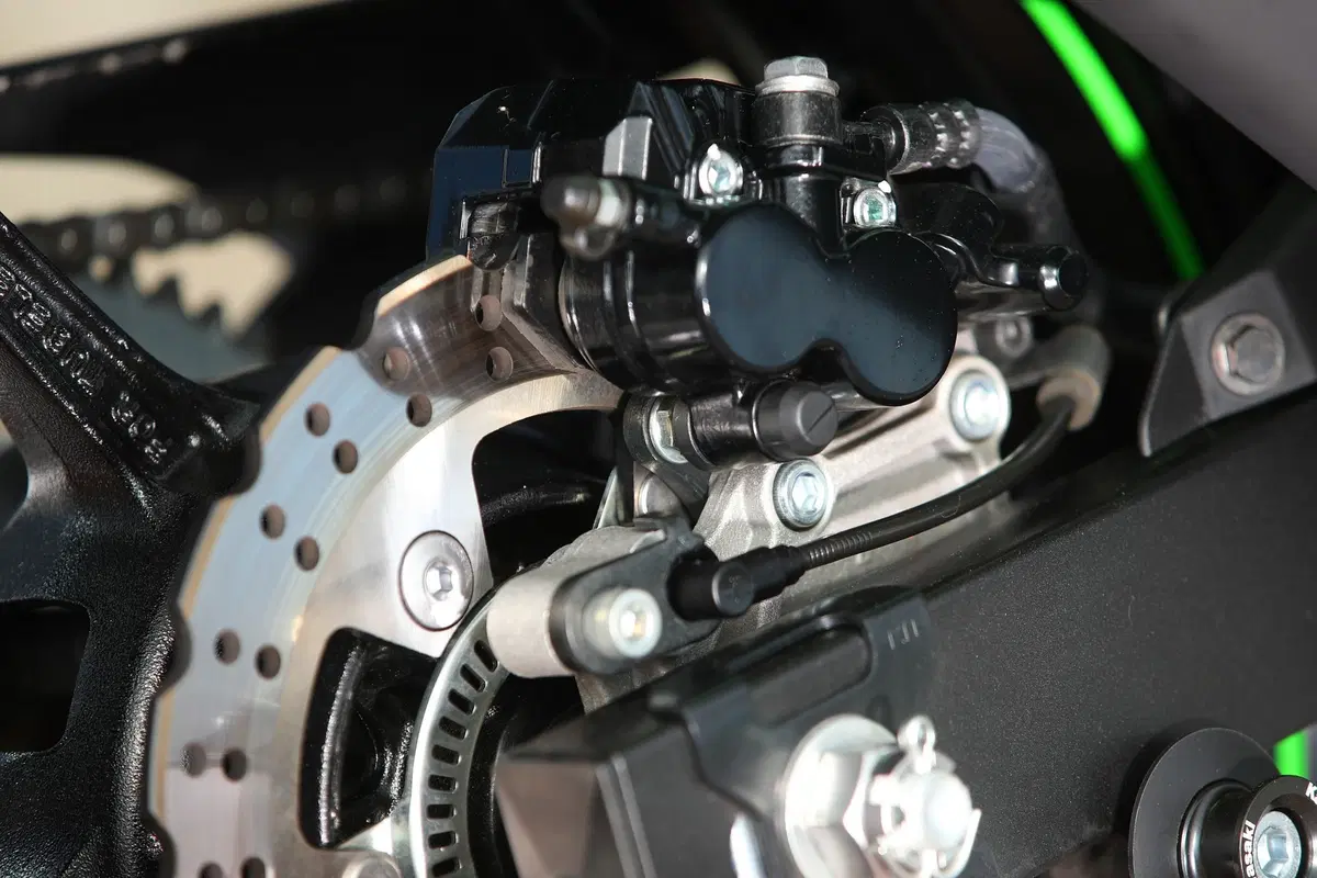 Kawasaki Ninja 125 2019: il test della Ninjetta [Video] (6)