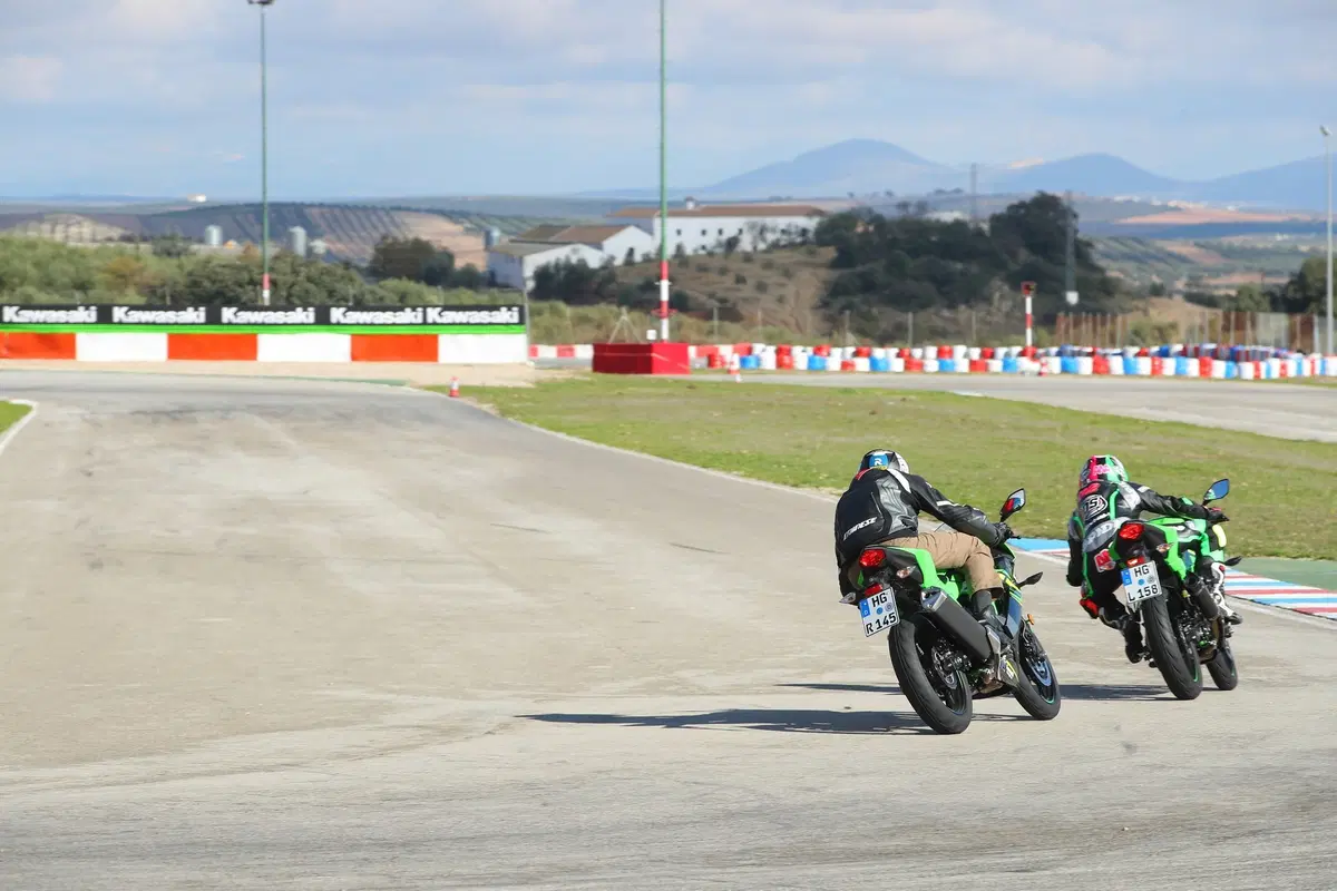 Kawasaki Ninja 125 2019: il test della Ninjetta [Video] (24)