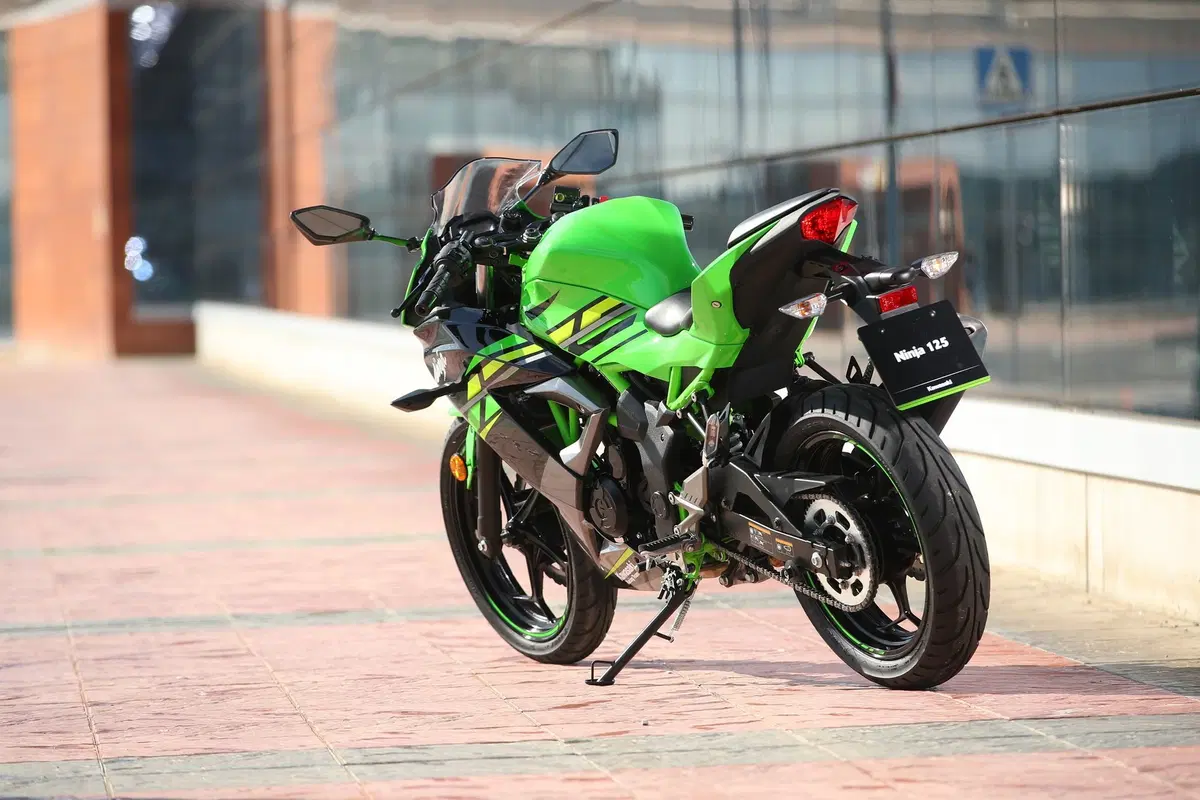 Kawasaki Ninja 125 2019: il test della Ninjetta [Video] (13)