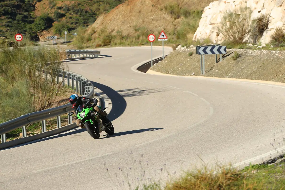 Kawasaki Ninja 125 2019: il test della Ninjetta [Video] (26)