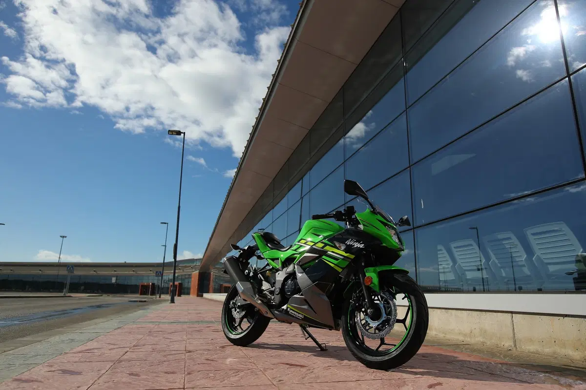 Kawasaki Ninja 125 2019: il test della Ninjetta [Video] (22)